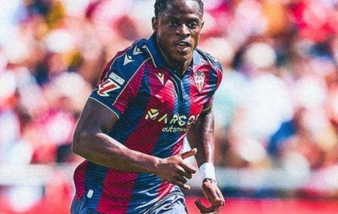 巴萨盯上21岁中锋：西甲5球3助身价翻3倍！违约金3000万