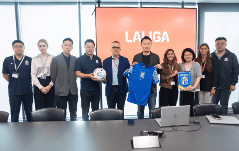 上海申花访问马德里，走进西甲及其俱乐部交流经验