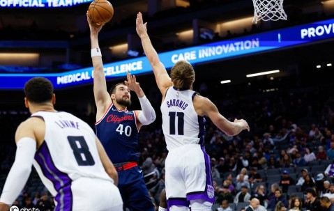 季前赛-小萨15+14+5科林斯24分 快船击败国王