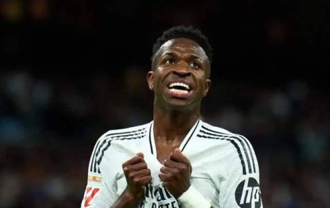 西甲内讧！皇马15亿巨星遭到挑拨：维尼修斯的心理防线受挑战