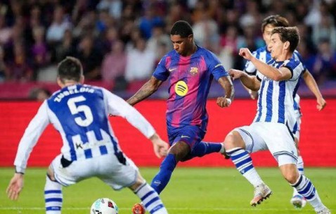 曼联眼光引发质疑，离队球员逆袭背后的真相