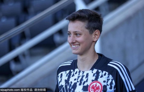 若迪亚斯今晚破门，将成为第四位前3场德甲皆进球的拜仁新援