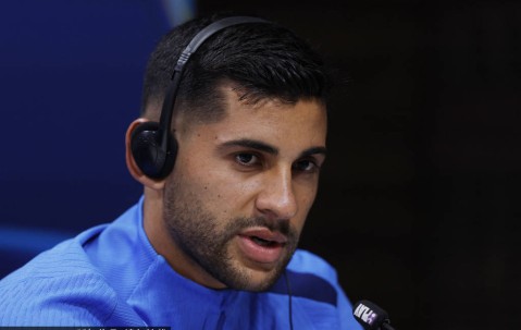 范德文谈犯规：精确时刻，争夺球权不是红牌