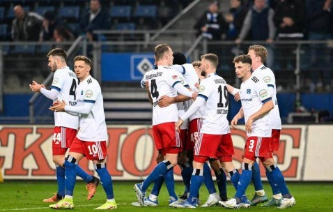 德甲德比生死斗：汉堡近期稳扎稳打保中游，圣保利低迷陷混战能否客场破局？