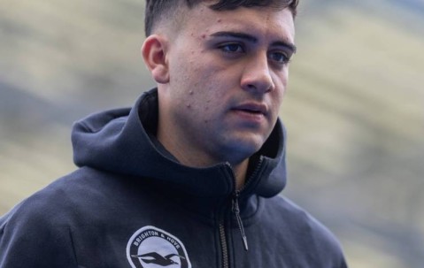 德天空：药厂在和布莱顿谈布纳诺特，多特也在竞争&报价埃切维里