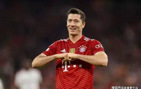 金球奖的遗憾！五年前莱万本应到手的大奖、被疫情偷走了