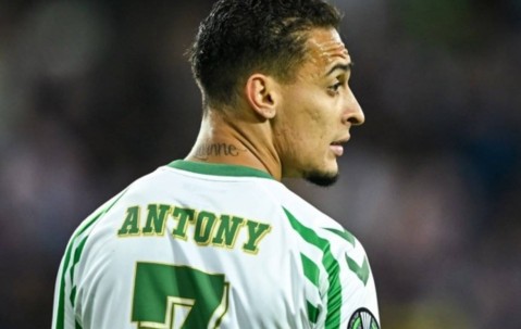 曼联2500万卖安东尼给贝蒂斯，球员放弃补偿！桑乔出租维拉曼联仍需承担工资