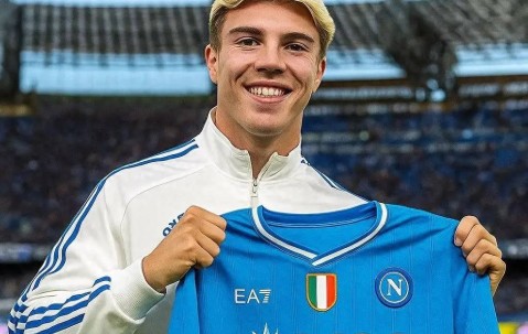 再见，曼联！5000万欧，新哈兰德加盟那不勒斯在即，拿冠军+踢欧冠