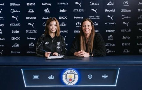 曼城官方：日本女足国脚长谷川唯续约2年，新合同至2029年