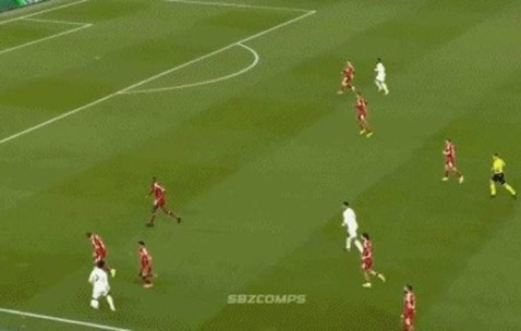 22岁小将欧冠防住皇马巨星！6万球迷鼓掌官方授MVP