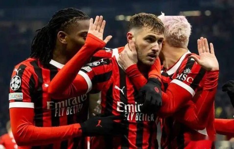 AC米兰错过2大强援！他们苦等电话不来，如今加盟英超法甲