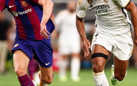 西甲皇马VS巴萨：25亿欧对决，伤兵满营，皇马变阵望结束连败！