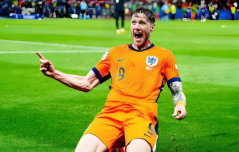 大连英博提前签约德甲新星，杨铭锐将首发亮相中超