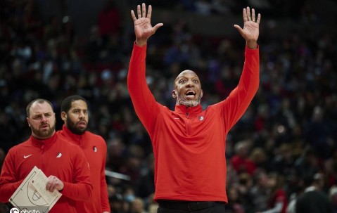 曝比卢普斯面临洗钱&电信诈骗等六项指控 最高判20年监禁