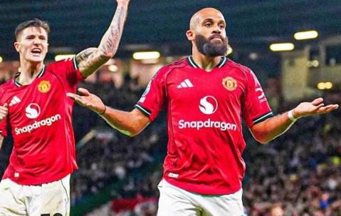 英超乱套了！曼联3连胜，利物浦2-3爆冷，阿森纳夺冠稳了，最大黑马曝光