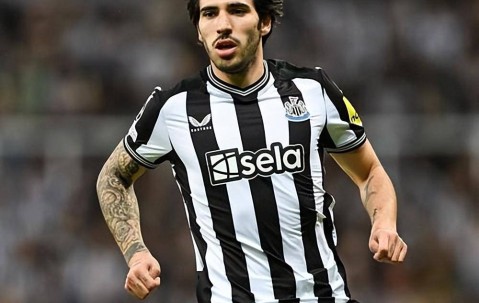 25岁英超顶级中场考虑回归意甲？尤文紧追，米兰或成梦想出发地