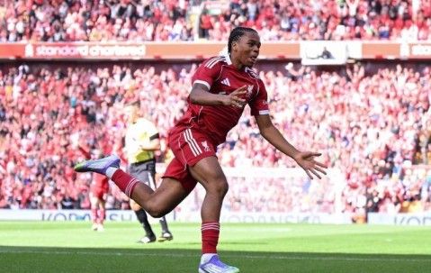 天赋溢出！16岁恩古莫哈季前5场3球&2次一条龙，利物浦从蓝军抢人