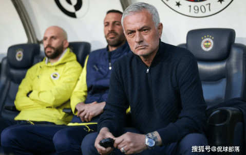 0-1出局，输球输人！62岁穆里尼奥跌下神坛，连续6年无缘欧冠正赛