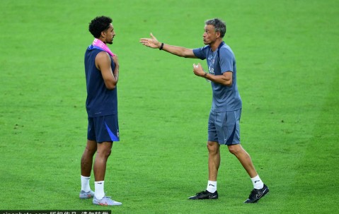 巴黎圣日耳曼夺欧洲超级杯后连夜归国，备战法甲新赛季！