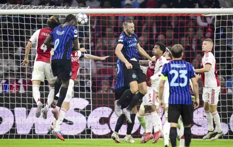 国米欧冠破咒夜，19岁新星扛起锋线？皮奥能否延续巴神神话？