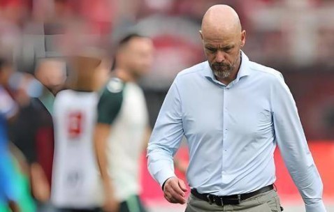 对比明显！滕哈格下课后，新药厂起飞！7场不败，逼近德甲前2！