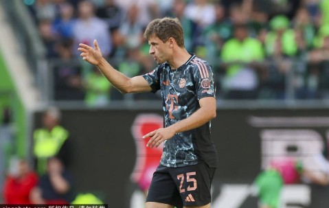 拜仁传奇穆勒：从德甲霸主到温哥华白帽的华丽转身