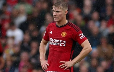 一日英超动向：蓝军“小孩哥”发挥太给力，曼联卖霍伦买新守门员