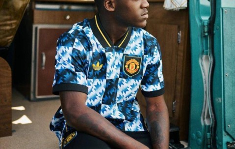 曼联新帝星要求冬窗离队，两队保证主力位置！阿莫林解释弃用原因