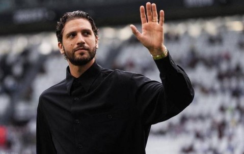 国家队比赛尤文图斯13人入选，米利克欧冠落选，伊尔迪兹续约在即