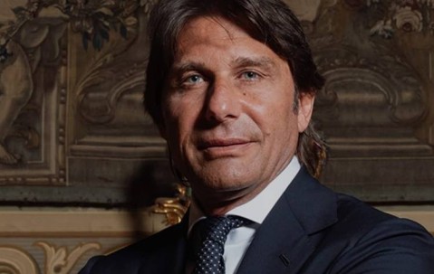 问鼎队史第4座意甲冠军！那不勒斯官方：祝主帅孔蒂56岁生日快乐