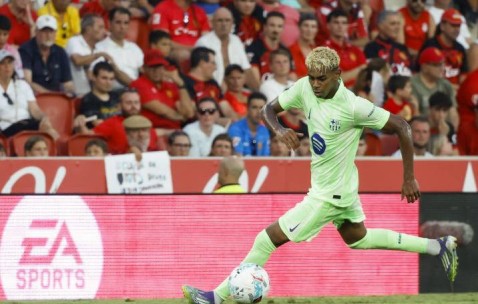 本世纪西甲最年轻！18岁34天超越法蒂，亚马尔令人赞叹