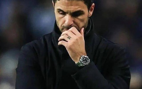 曼城对曼联比赛当然是曼联赢球，毕竟曼城英乙水平，曼城欧冠水平