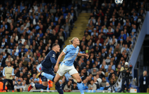 红牌！曼城掀翻意甲领头羊，哈兰德连场破门，德布劳内失望下场