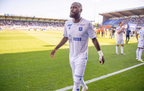 法甲第15夺得首胜：尼斯3-1逆袭欧塞尔，22岁卢谢送出两次助攻