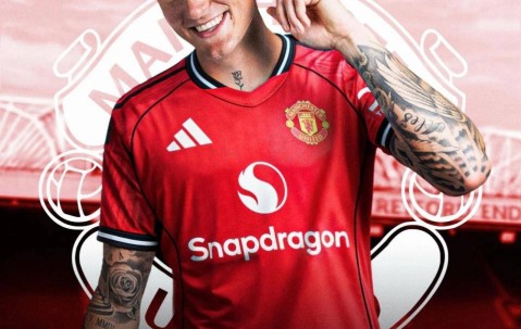 第3次截胡纽卡！曼联8500万欧签下德甲中锋 夏窗砸22亿组新三叉戟