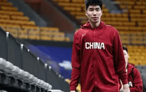 余嘉豪签西甲后采访！保持针对训练提升综合能力，保持绝对上进心