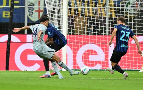 （体育）足球——意甲：国际米兰不敌乌迪内斯