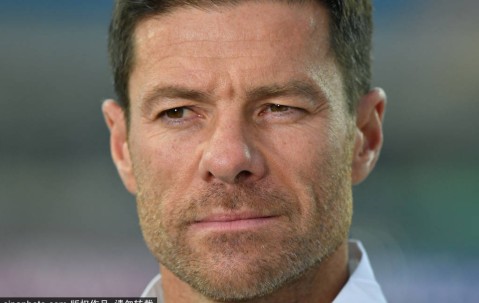 忆往昔！西甲国家德比！阿隆索球员时代对阵巴萨的艰辛与荣耀