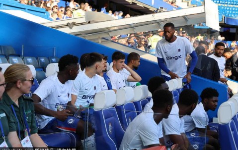 达斯坦·萨特帕耶夫：切尔西新星在欧冠舞台上的闪耀表现