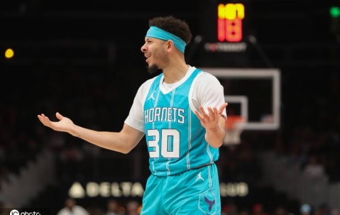 小库里和小佩顿预计底薪签约勇士 这是联盟共识