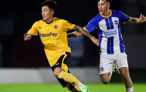 伤仲永！中国“天才前锋”24岁就选择退役：曾留洋英超狼队！