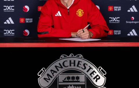 TA：曼联方面表示塞斯科工资并没有比纽卡给的多，后者对此有异议