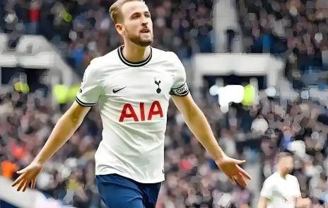 97场86球！凯恩首冠后点名亚马尔，欧冠死敌我来了