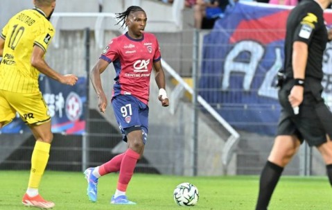 BBC：阿森纳或报价20岁雷恩后卫雅奎特，但取决于是否有后卫离队