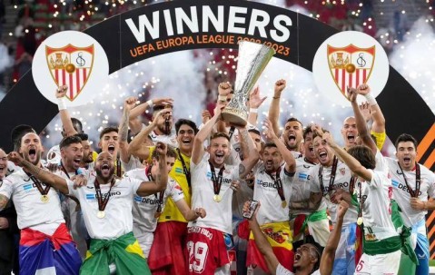 西甲保级生死对决！赫罗纳主场迎战塞维利亚，垫底队能否绝境翻盘？