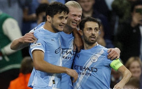 最近3场打入8球！哈兰德又起飞了，助力曼城2-0完胜那不勒斯