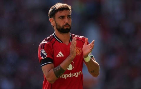 英媒独家曝曼联1亿镑出售B费，签21岁后腰，阿莫林双喜临门？