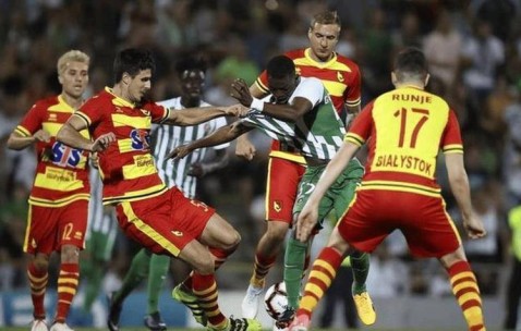 德甲保级生死战！门兴换帅后变阵自救，弗赖堡客场龙遇欧战体能危机