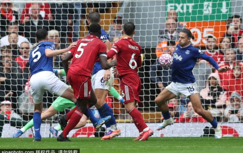 红军球迷们想念吗？迪亚斯德甲7场轰5球4助 夏窗7500万欧加盟拜仁