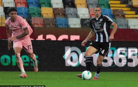 蓝衣军团锋线新王！4场世预赛制造9球，从意甲金靴到沙特联赛标王